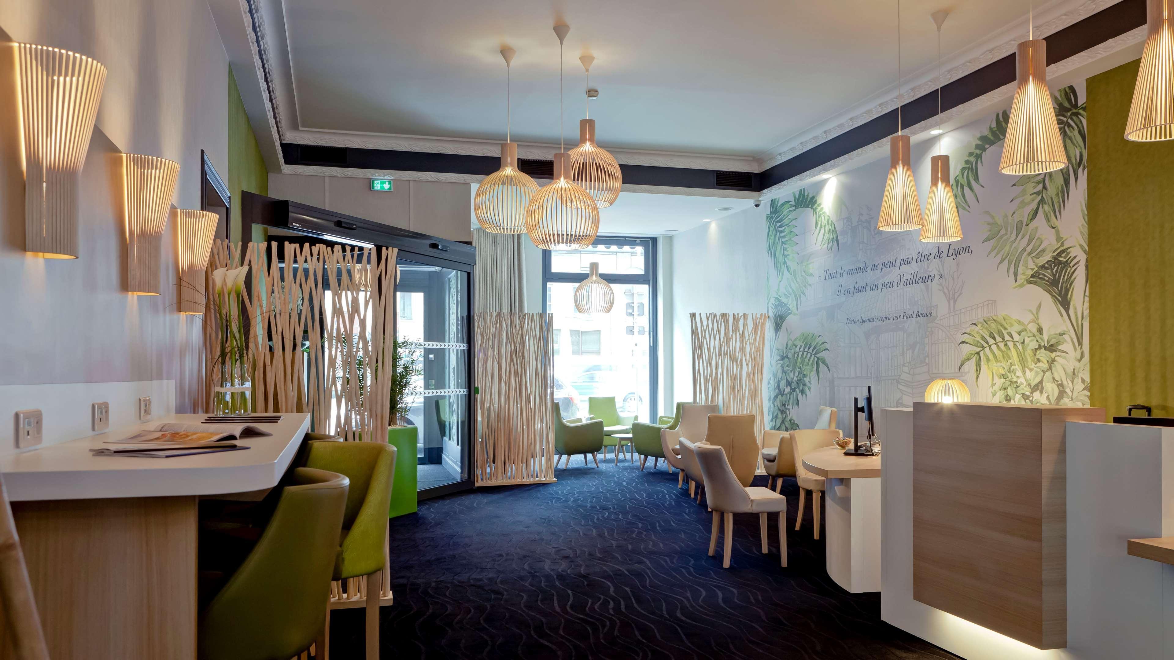 Best Western Crequi Lyon Part Dieu Exterior foto